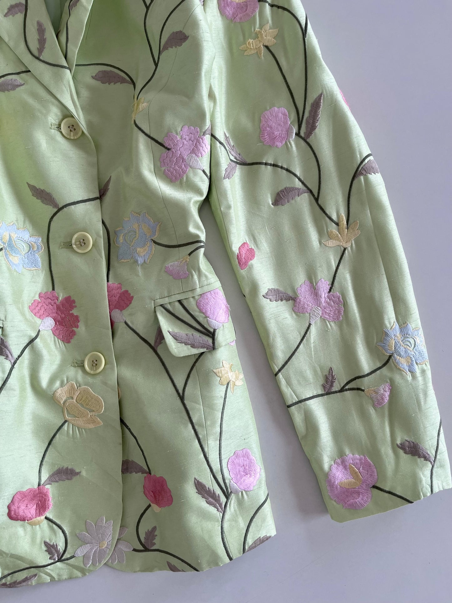 Vintage Embroidered Blazer-Bust 42
