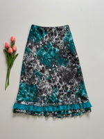 Load image into Gallery viewer, PRINTED SKIRT - WAIST 32 to 36
