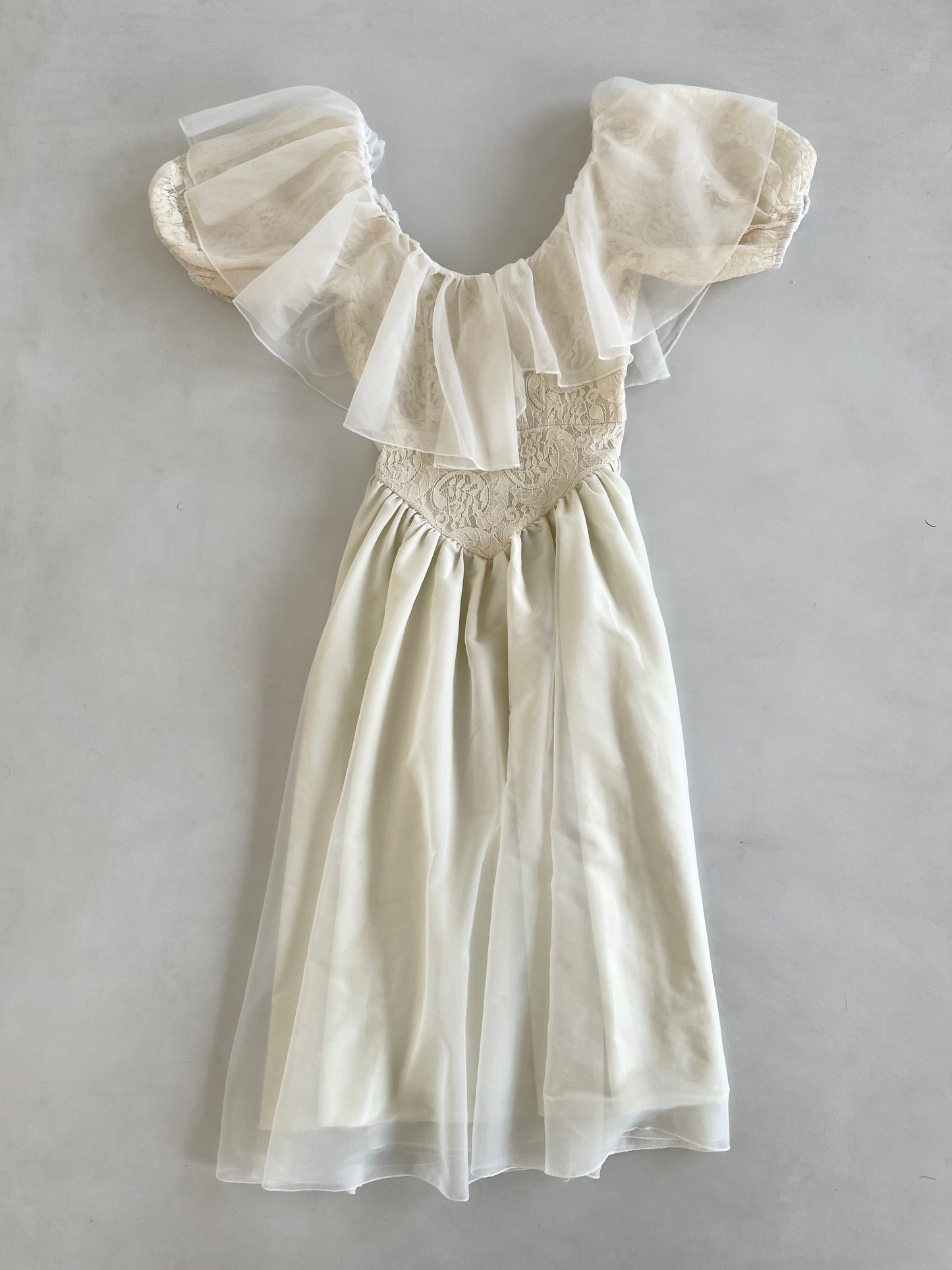 Swan White Vintage Dress-Bust 30