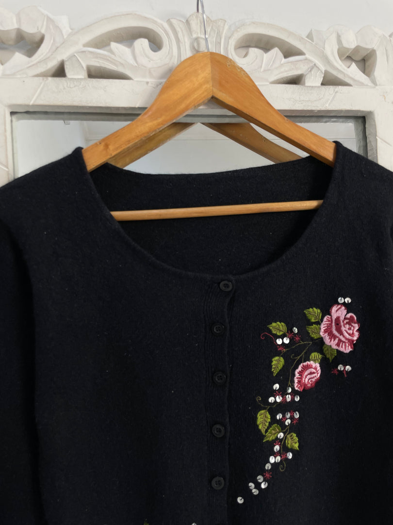 Embroidered Vintage Sweater-Bust38