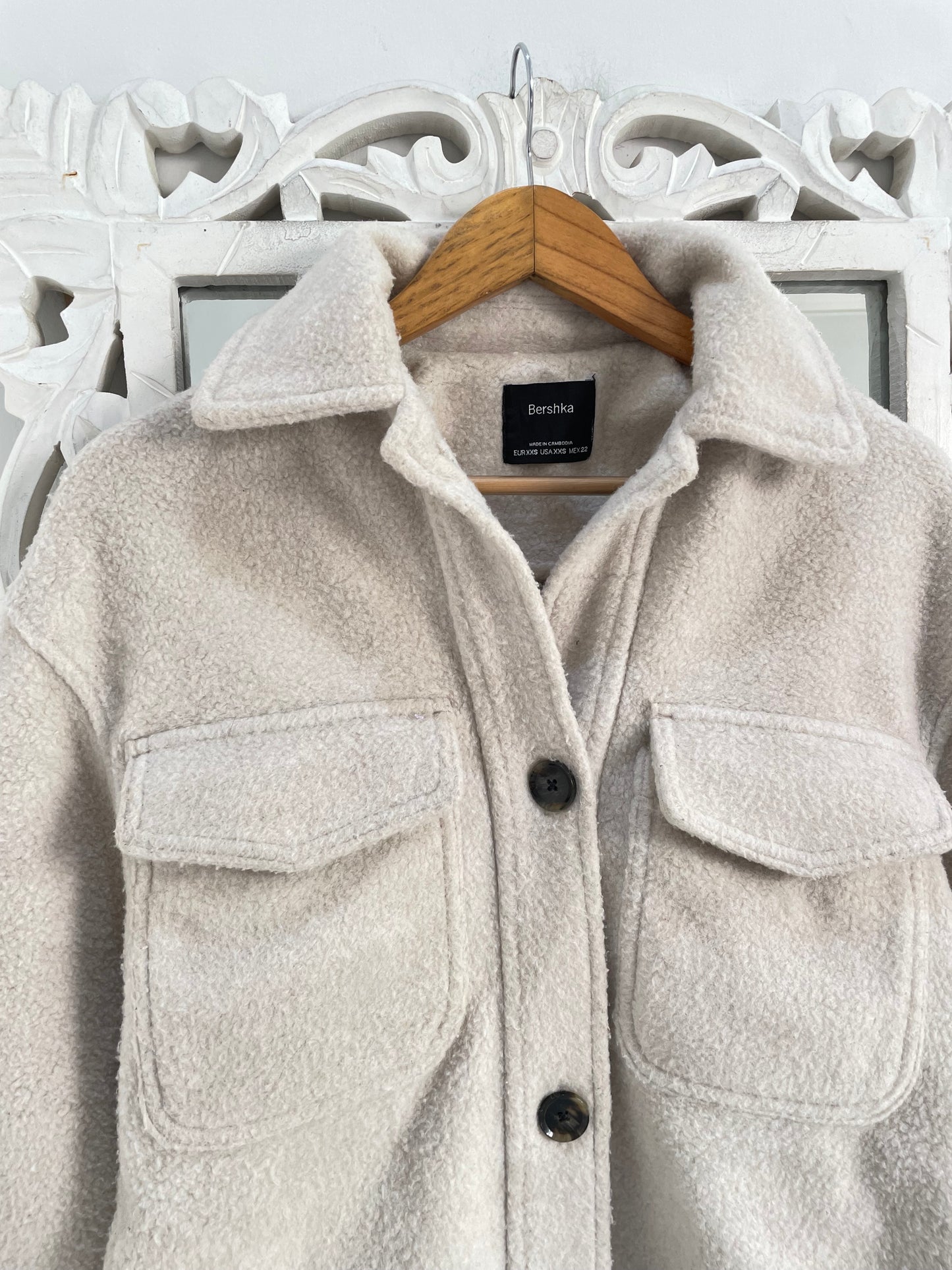Bershka Super Thick Shacket-Chest 40