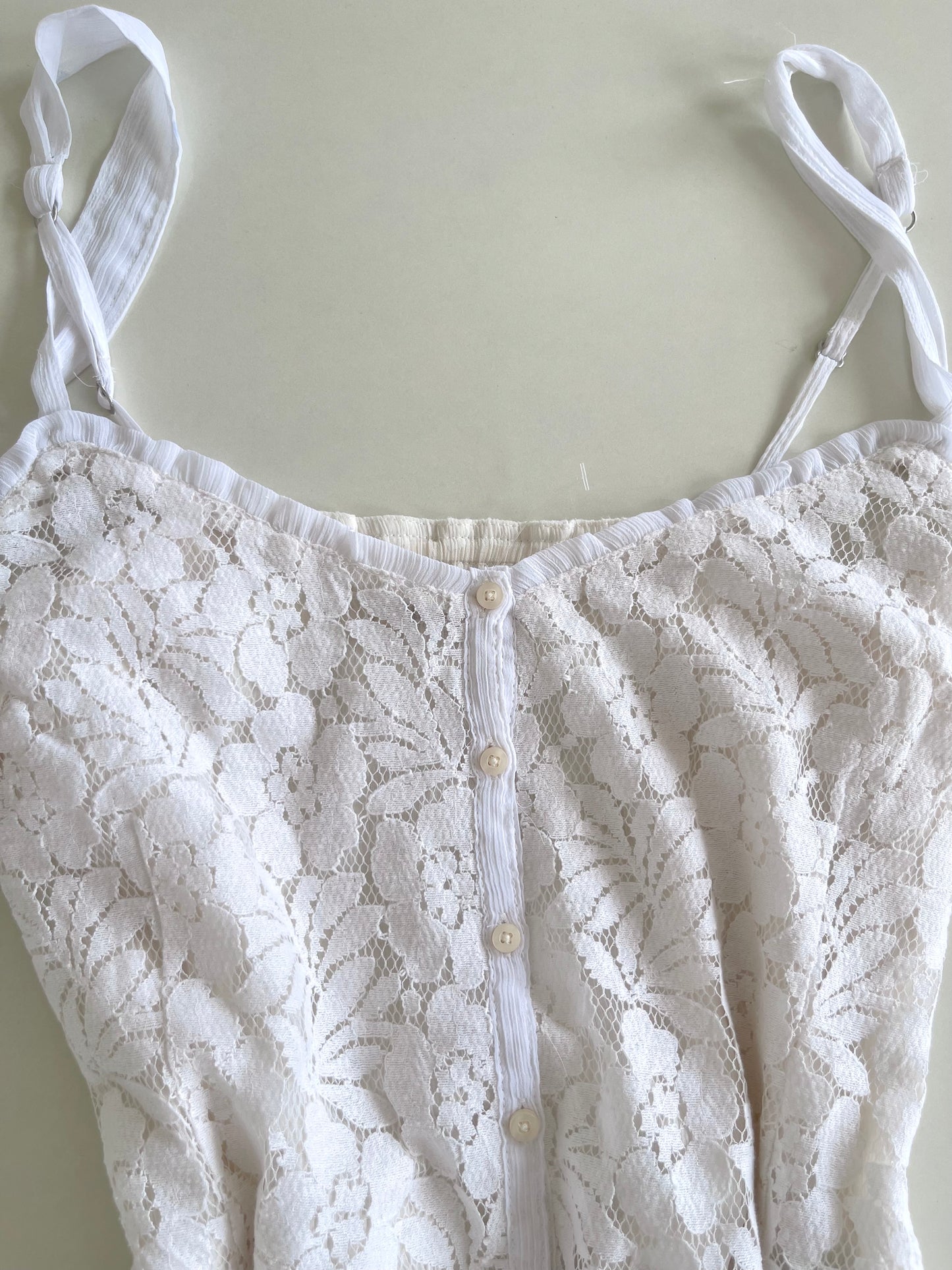 Hollister Top-Bust 38 to 40
