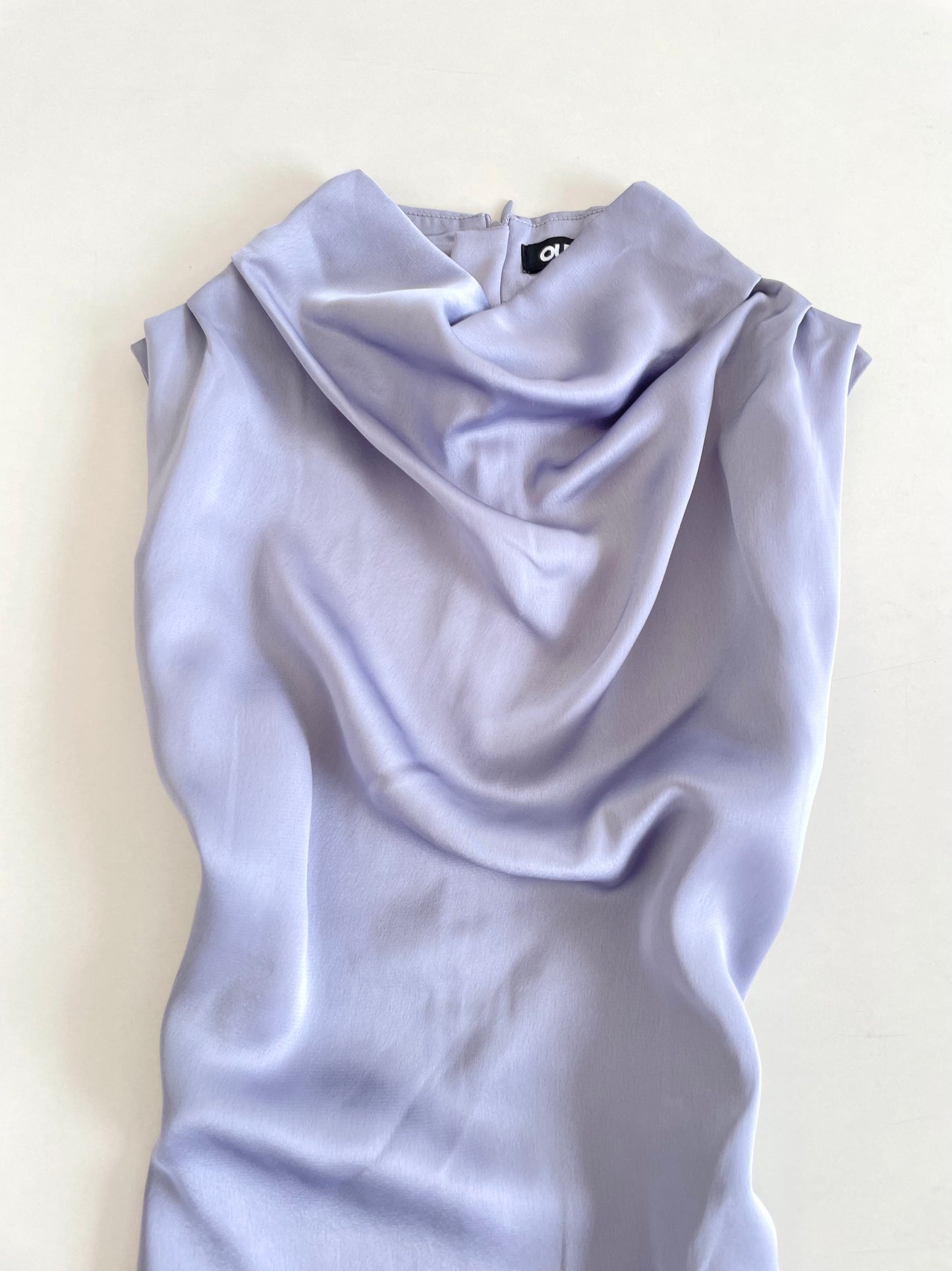 Outryt Satin Top-Bust 40