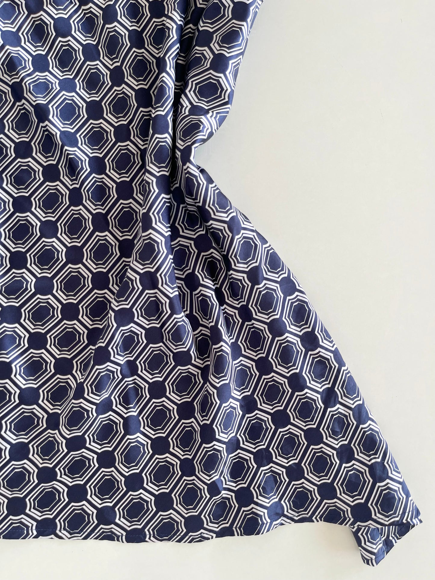 Old Navy Top-Bust 42