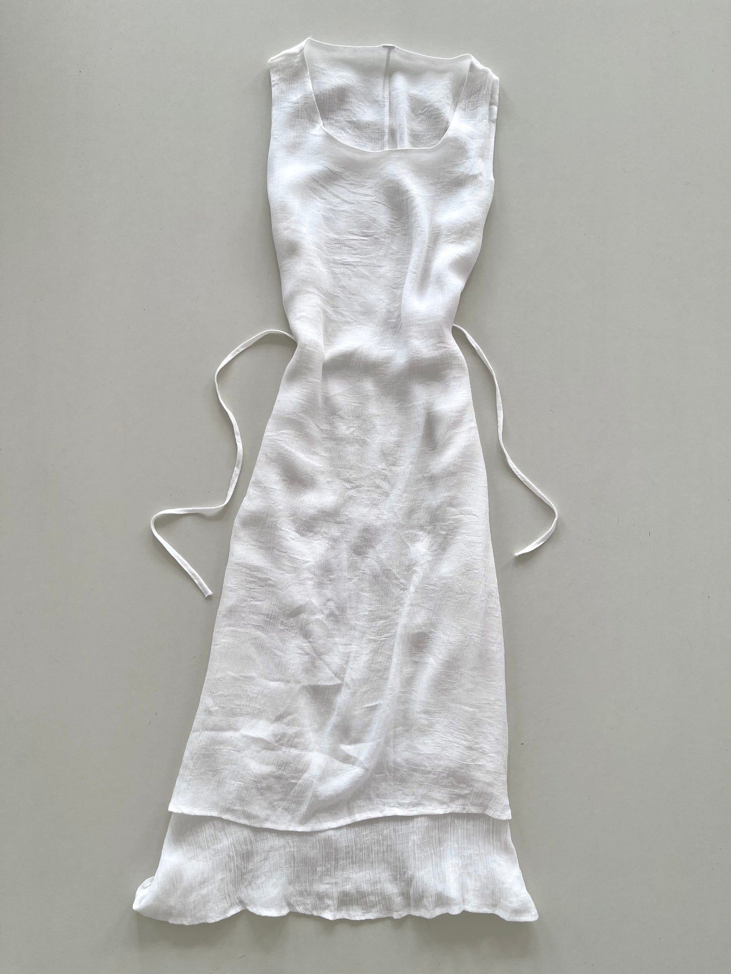 Swan White Dress-Bust 40