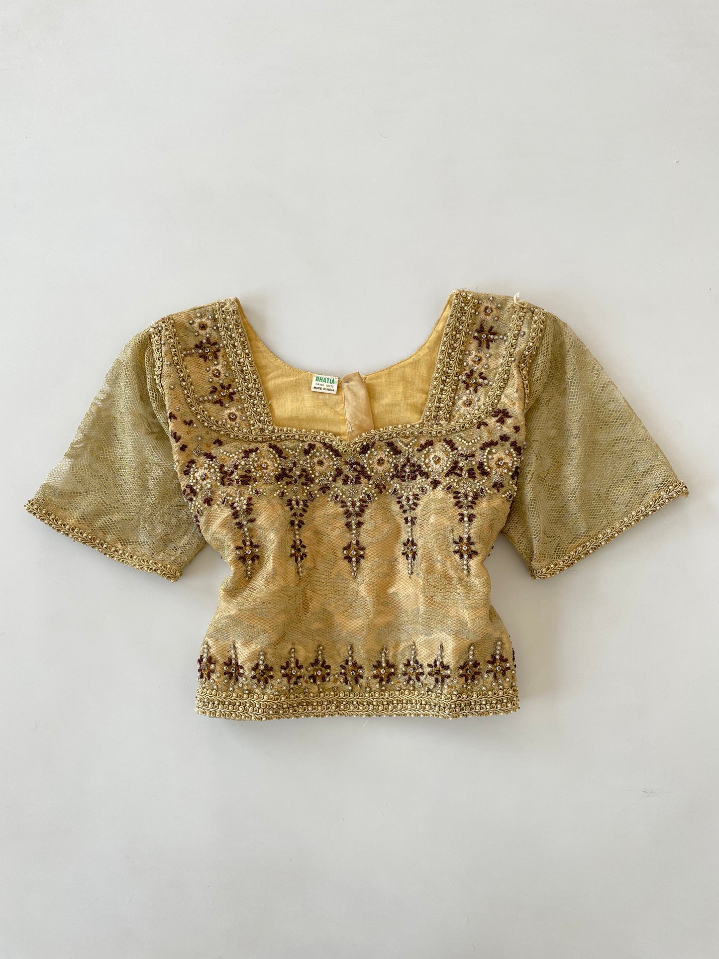 Desi Top-Bust 44