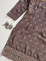 Load image into Gallery viewer, Embroidered Kurti-Bust 30
