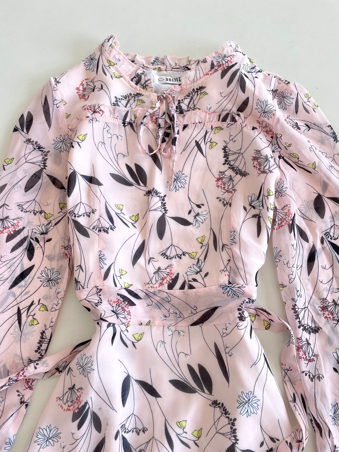 Ruizie Dress-Bust 36