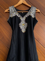 Load image into Gallery viewer, Vintage Embroidered Kurta-Bust 32