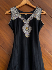 Vintage Embroidered Kurta-Bust 32