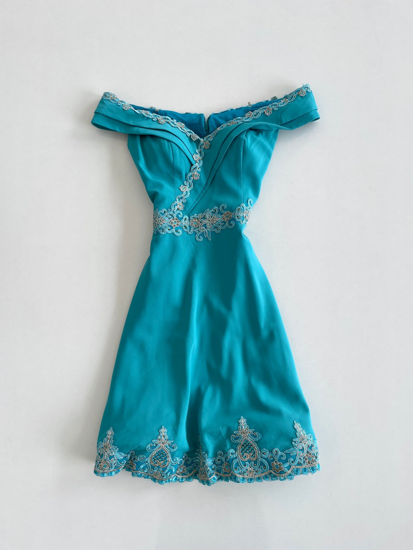 Embroidered Vintage Dress-Bust 38