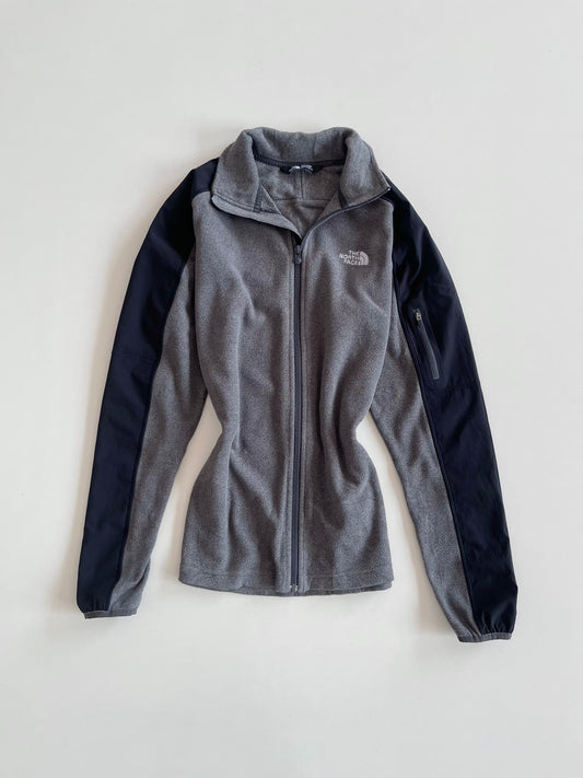 The North Face Vintage Zipper-Bust 40