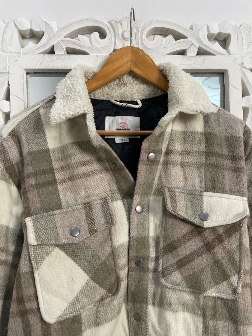 Pull&Bear Super Thick Puffer Shacket-Chest 42