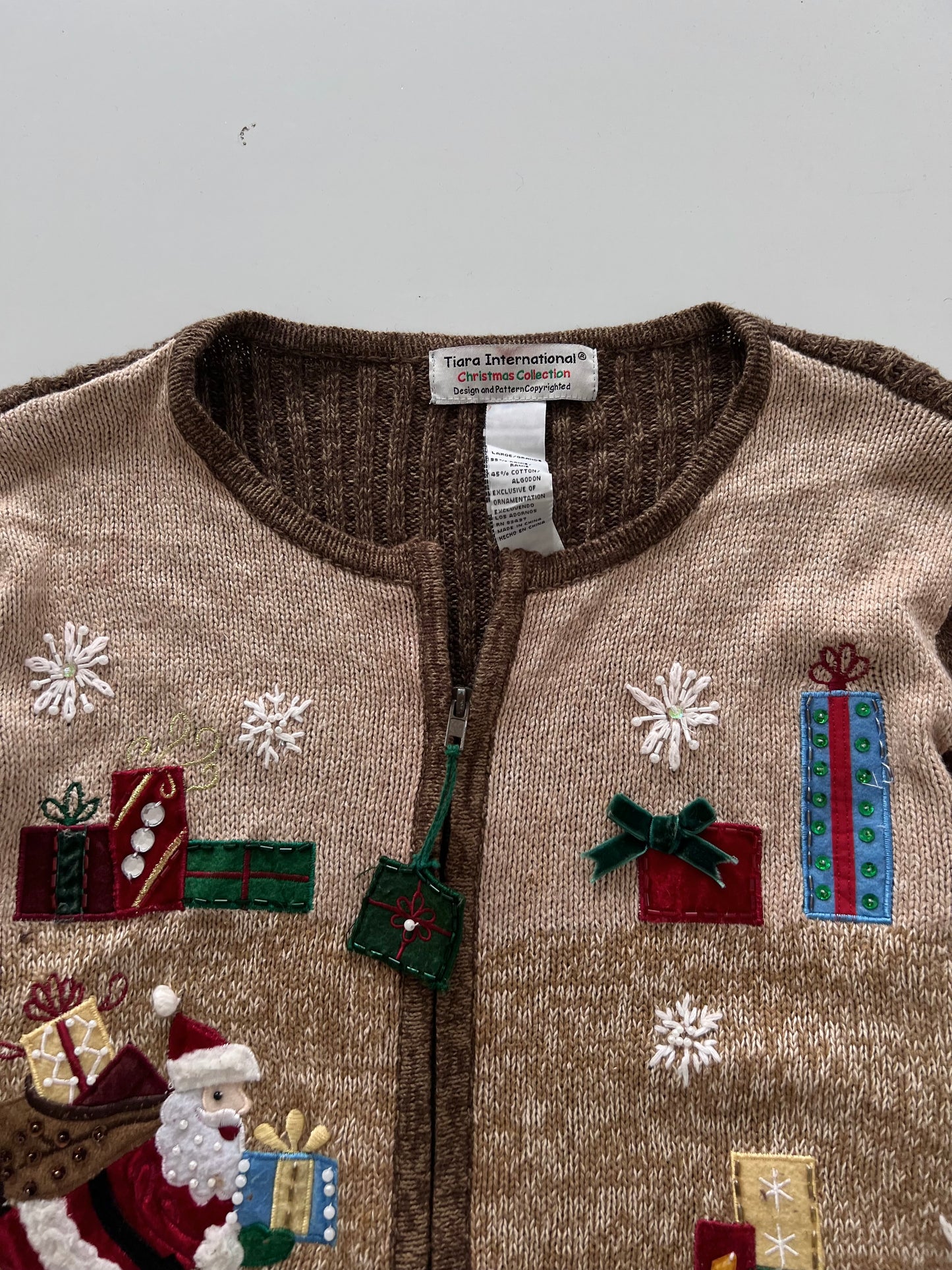 Christmas Collection Embroidered Christmas Zipper -Bust 46