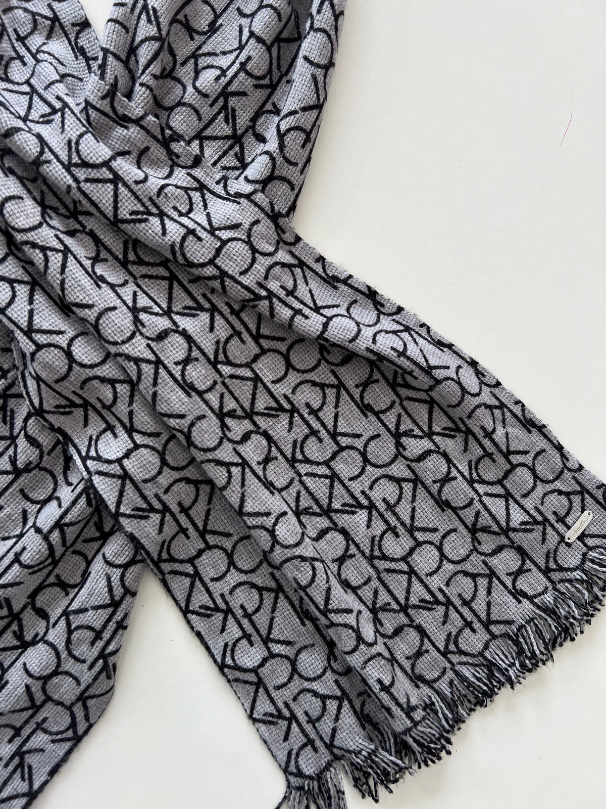 Calvin Klein Vintage Muffler
