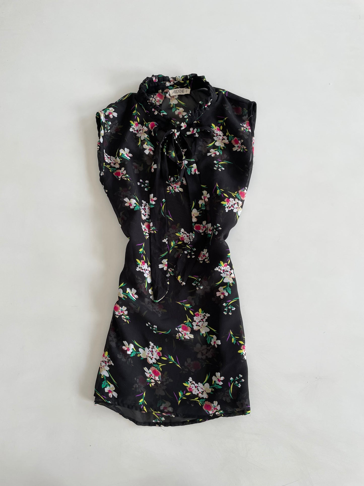 Ardene Sheer Top-Bust 40