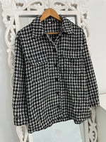 Load image into Gallery viewer, Tweed Thick Shacket-Chest 40
