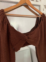 Load image into Gallery viewer, Pre Winter Top-Bust 34 to 36
