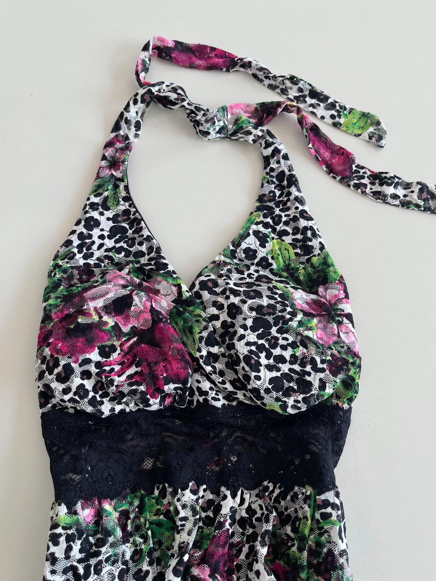 Kiwi Halter Neck Top-Bust 34