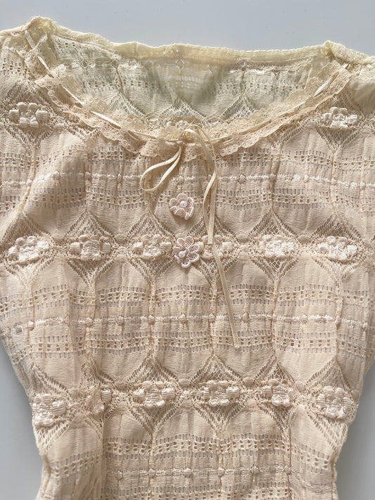 Creamy Lace Top-Bust 40 to 42