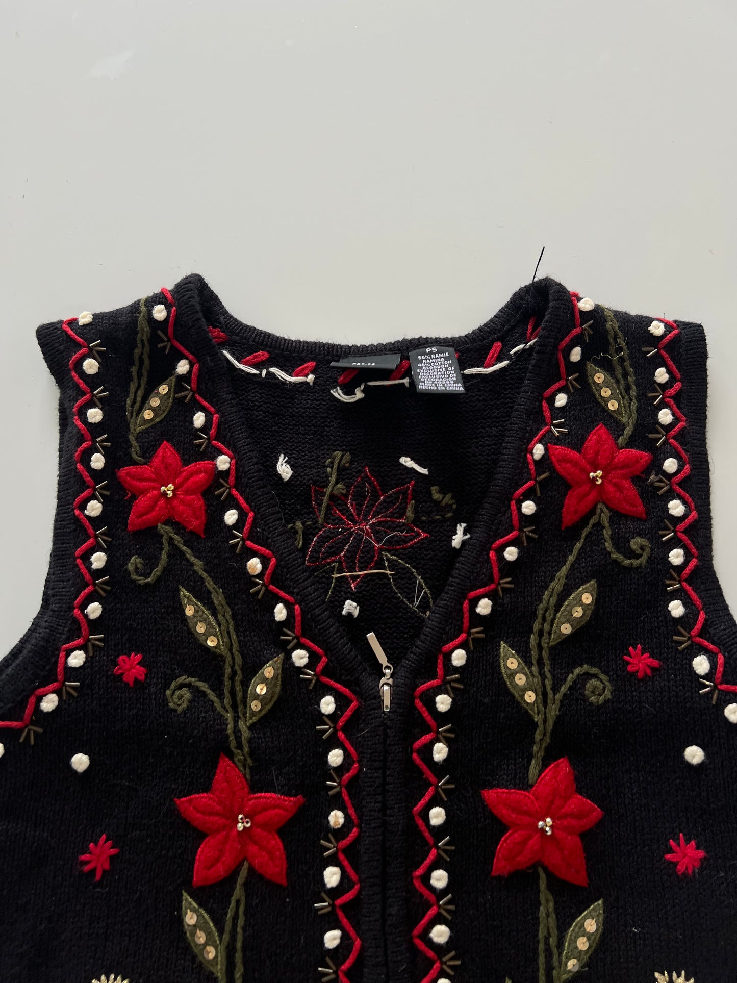 Erika Embroidered Zipper-Bust 38