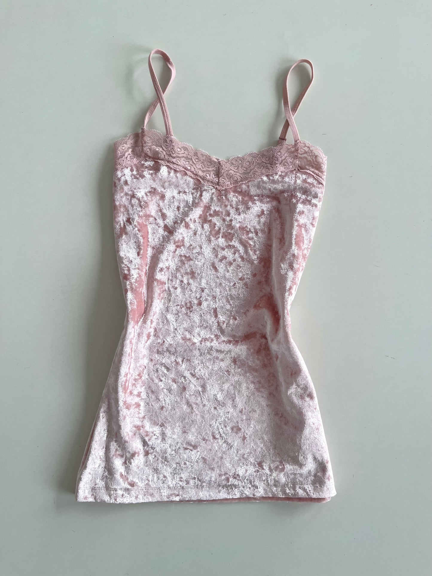 Lacy Vintage Top-Bust 32 to 34