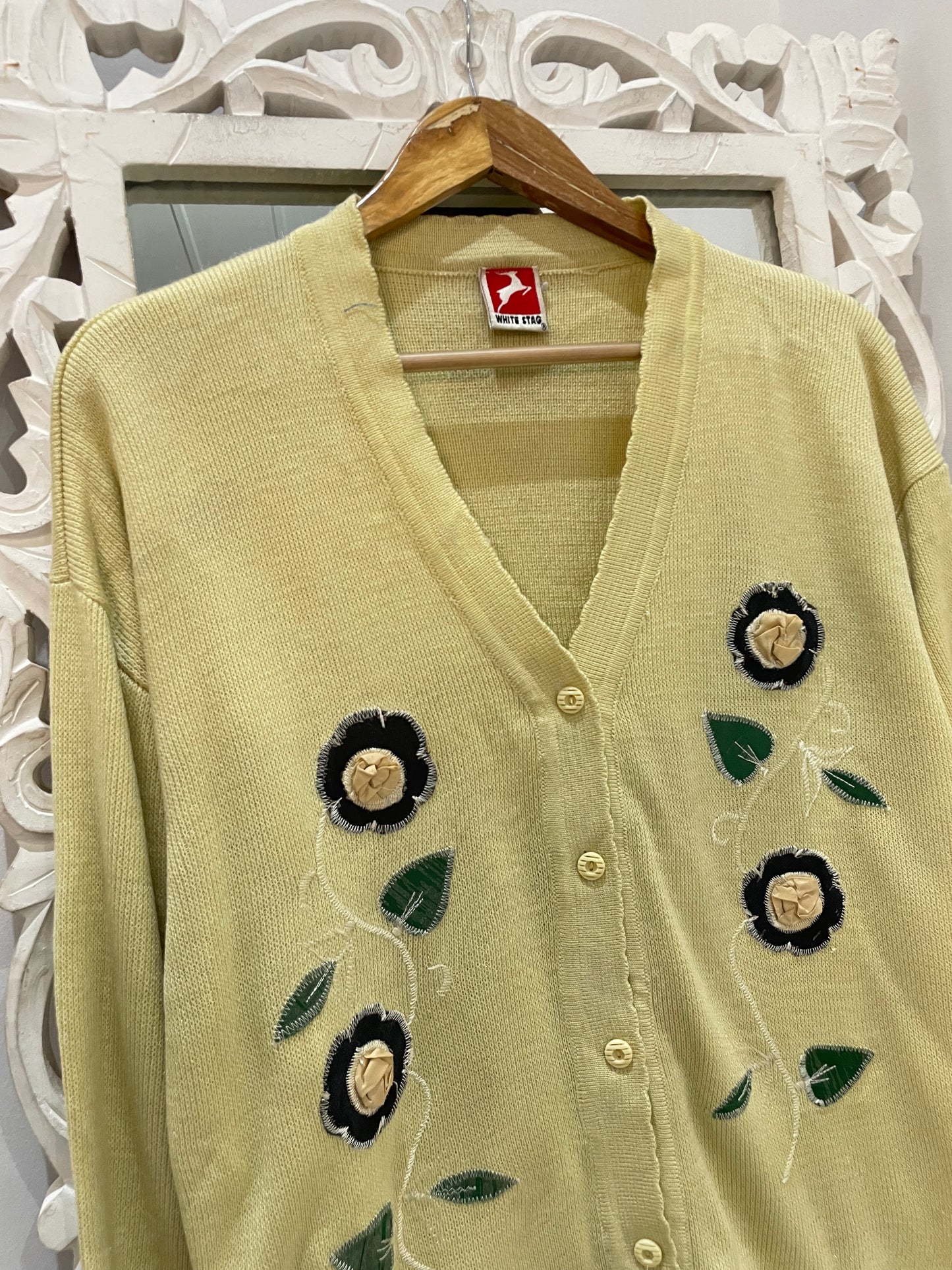 Embroidered Vintage Sweater-Bust 42
