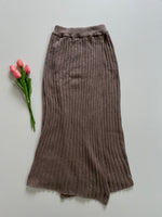 Load image into Gallery viewer, SUPER SOFT WOOLLEN SKIRT - BUST 24 TO 32
