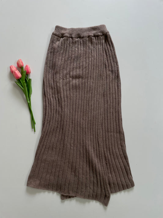 SUPER SOFT WOOLLEN SKIRT - BUST 24 TO 32