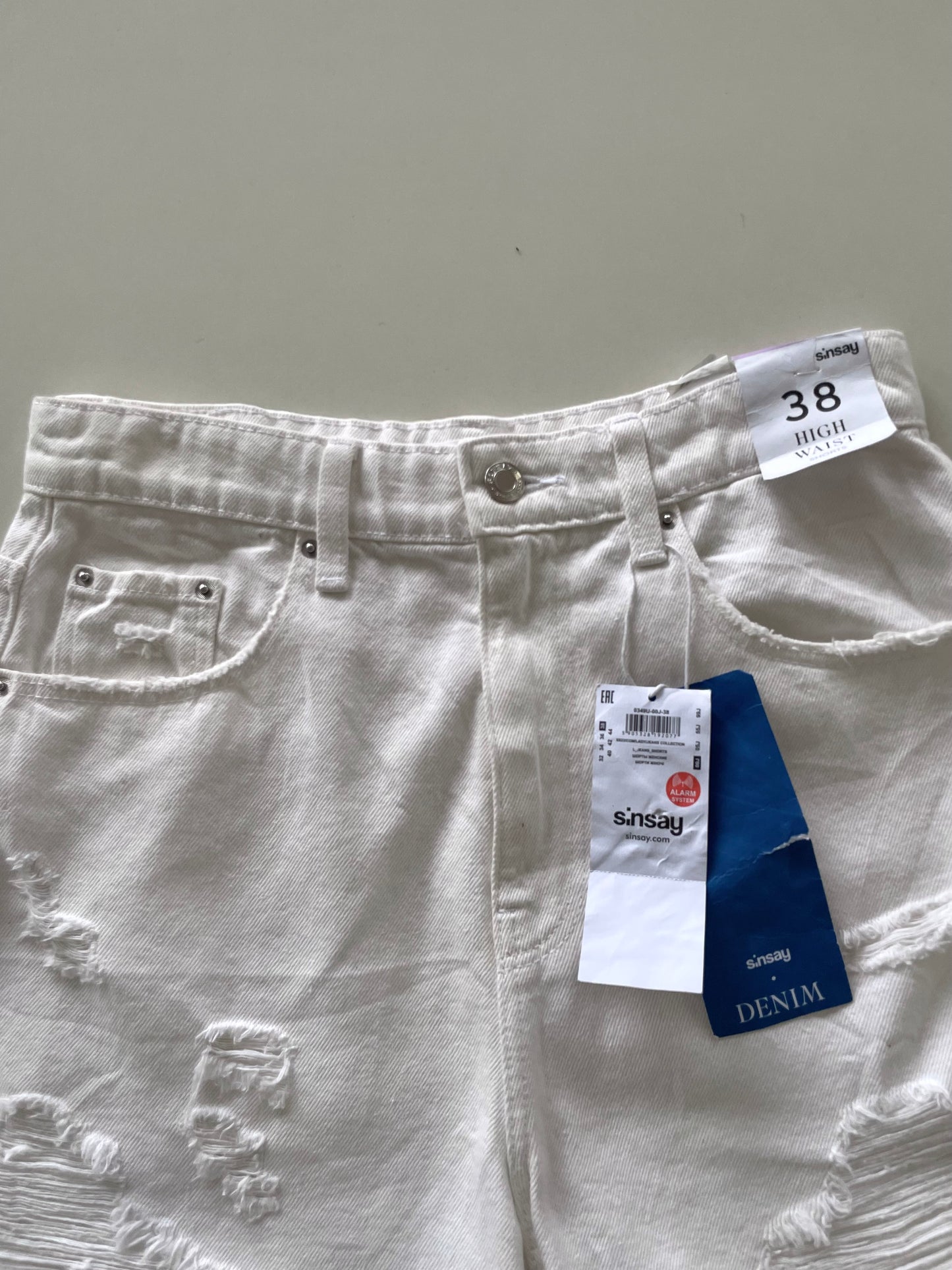 Sinsay New Tagged Shorts-Waist 30