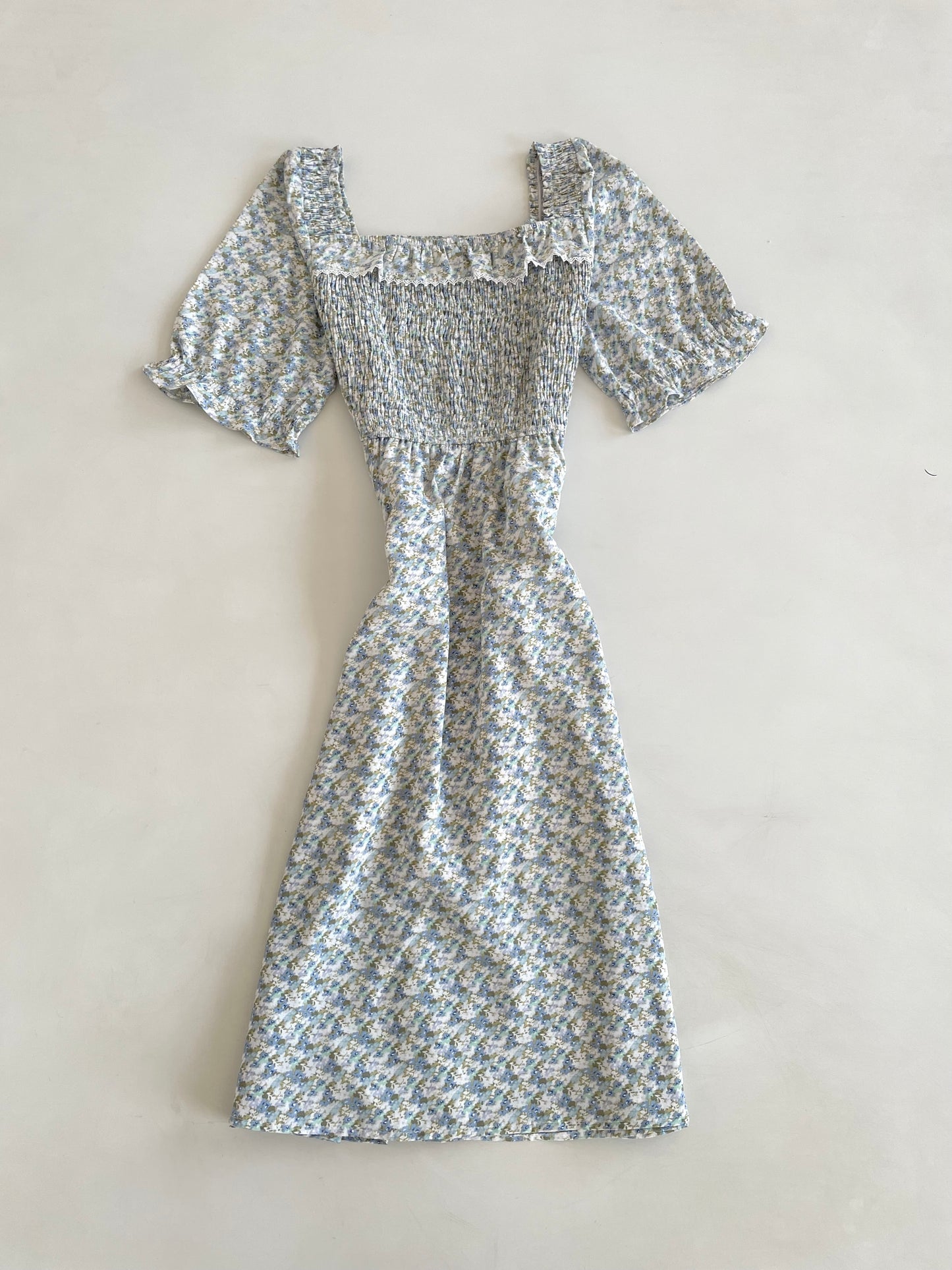 Vintage Floral Dress-Bust 34 to 36