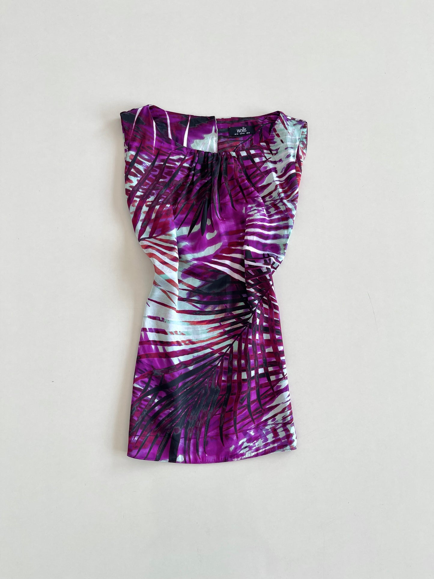 Wallis Top-Bust 40