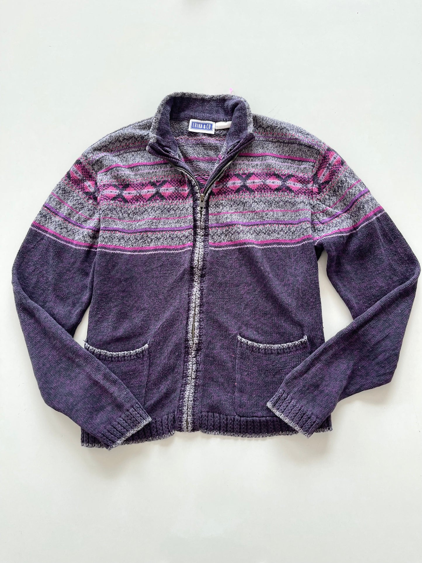 Erika & Co.Embroidered Zipper -Bust 44