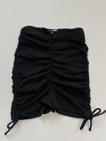 Load image into Gallery viewer, Fashionnova Shorts-Waist 24 to 26
