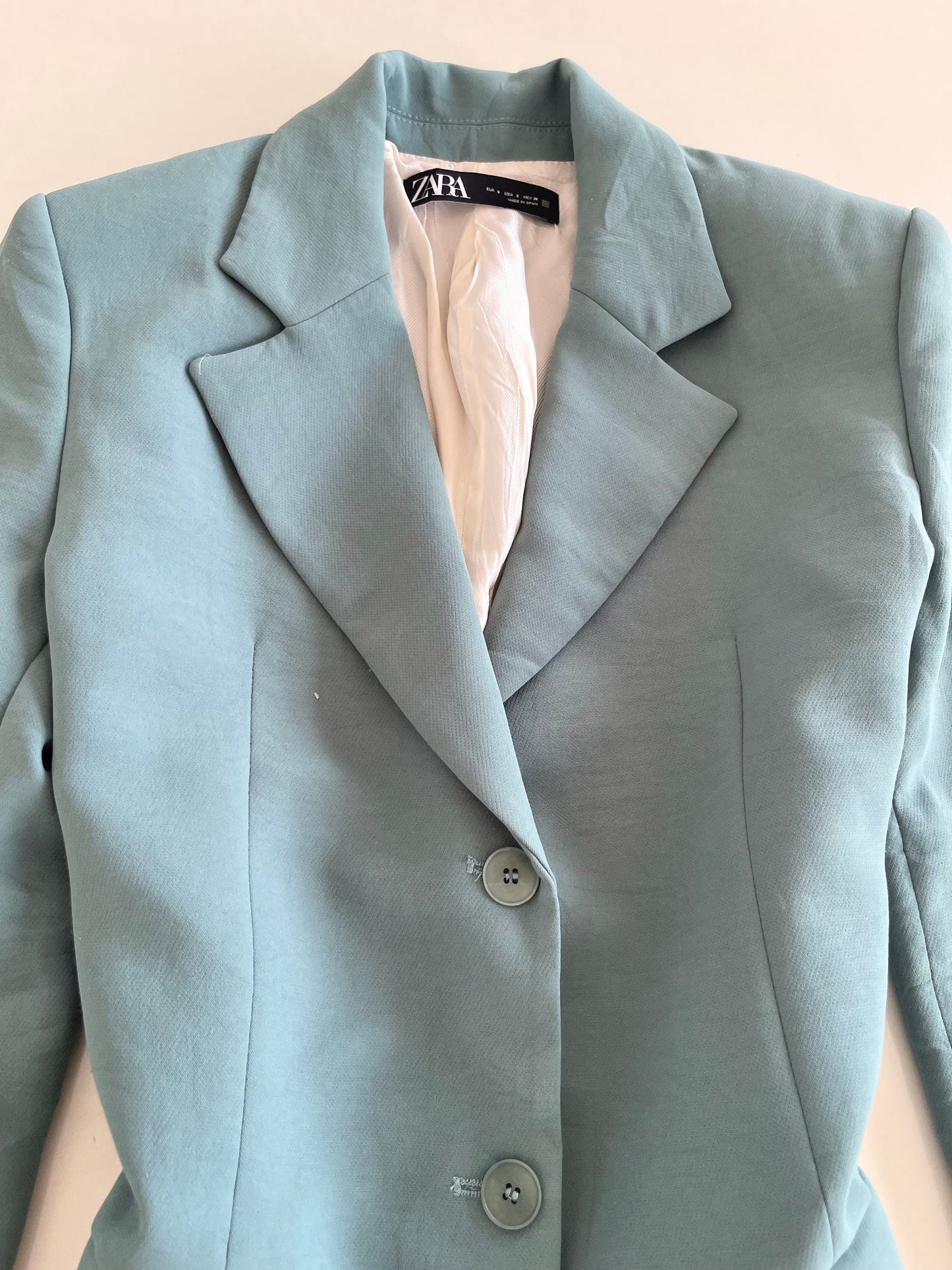 Zara Blazer-Bust 40