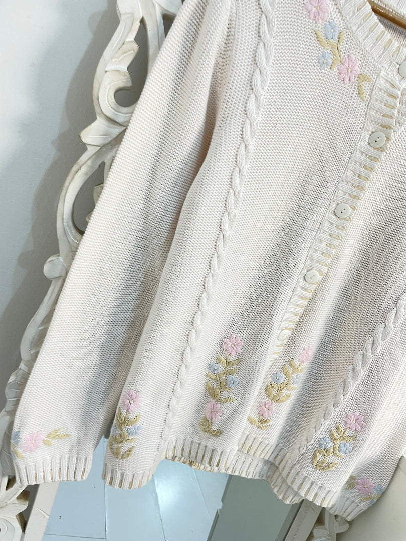 Embroidered Sweater-Bust 40