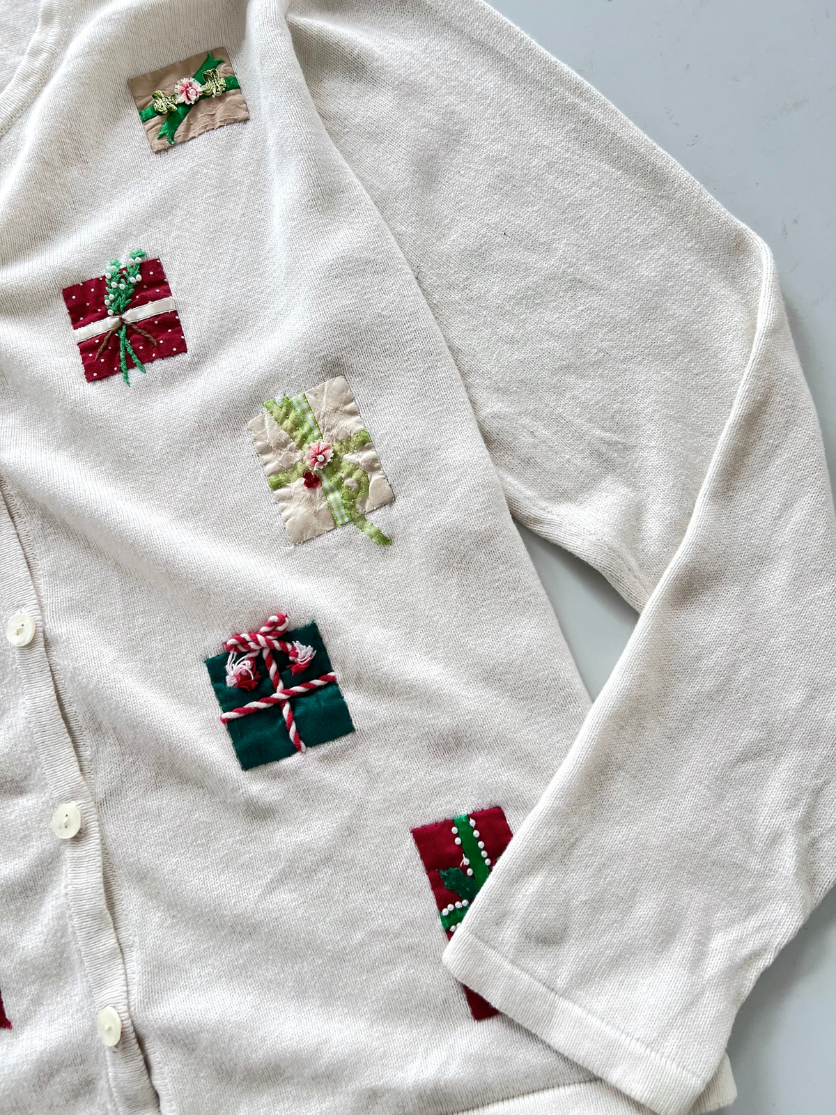 Talbots Embroidered Christmas Sweater-Bust 46