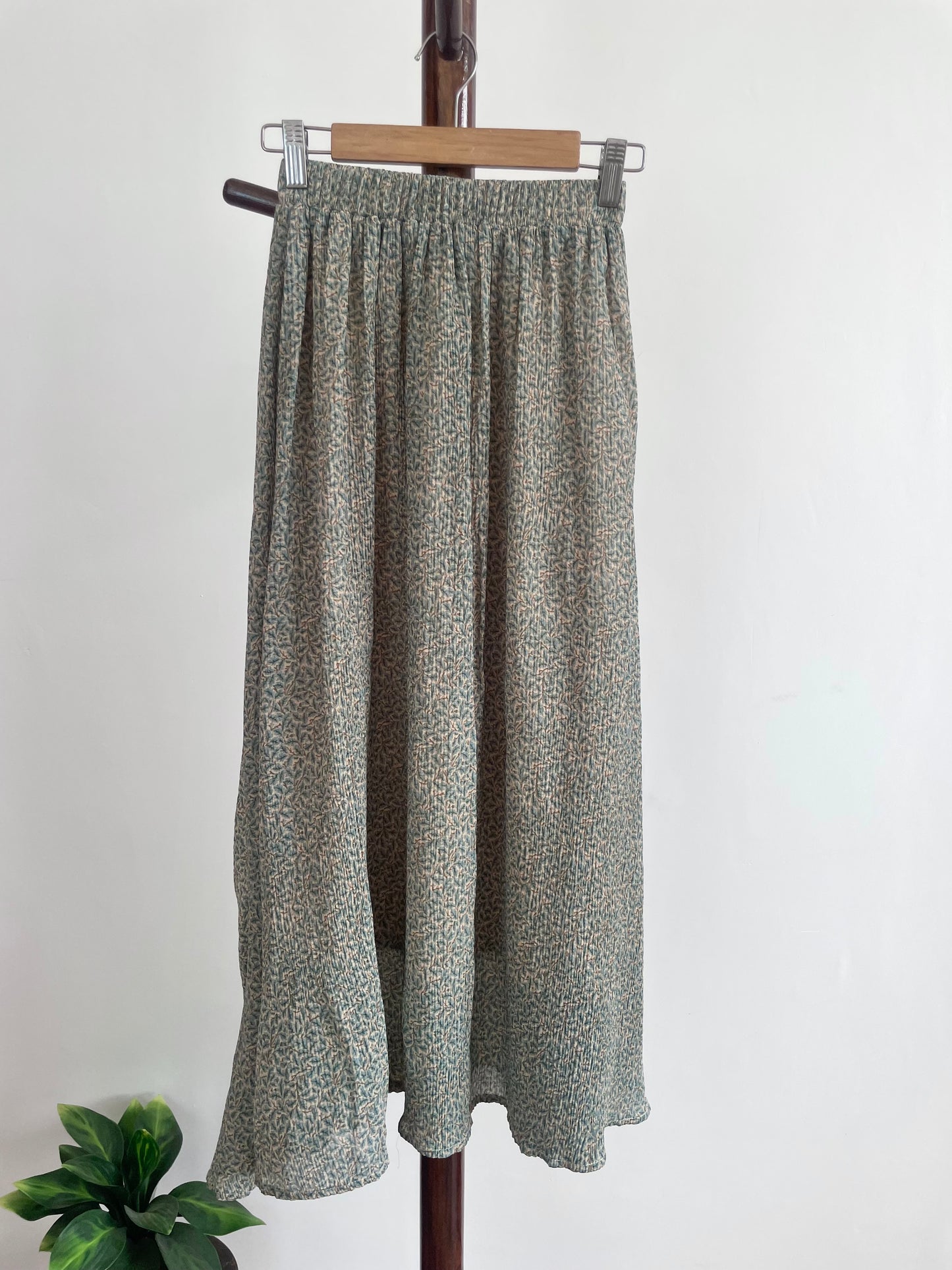 Vintage Pleated Skirt-Waist 24 to 30