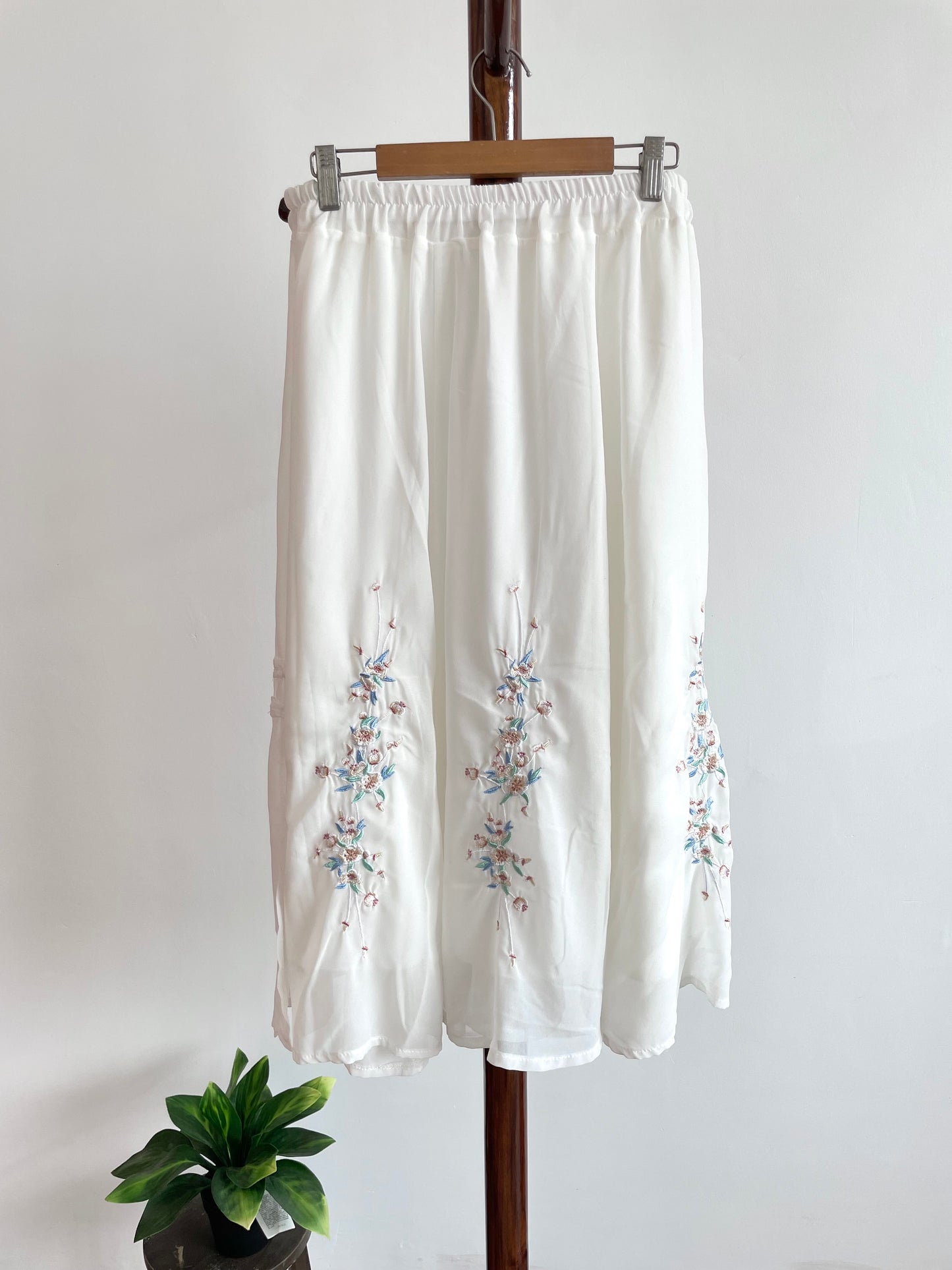 Pearl Embroidered Skirt-Waist 26 to 34