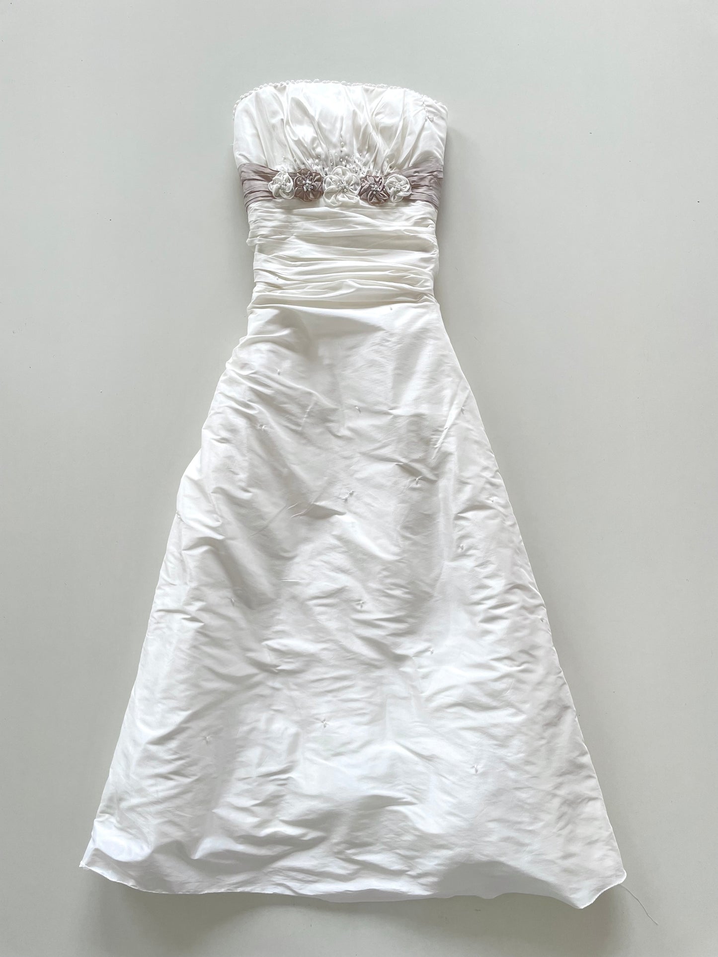 Agnes Vintage Swan White Dress-Bust 34