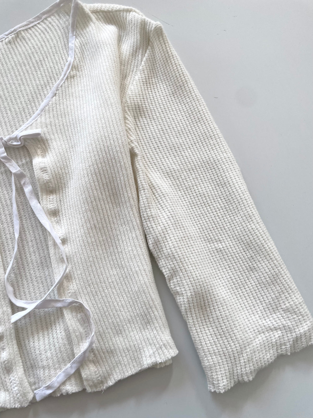 White Ribbed Knit Tie Front Soft Solid Sweater-Bust 40