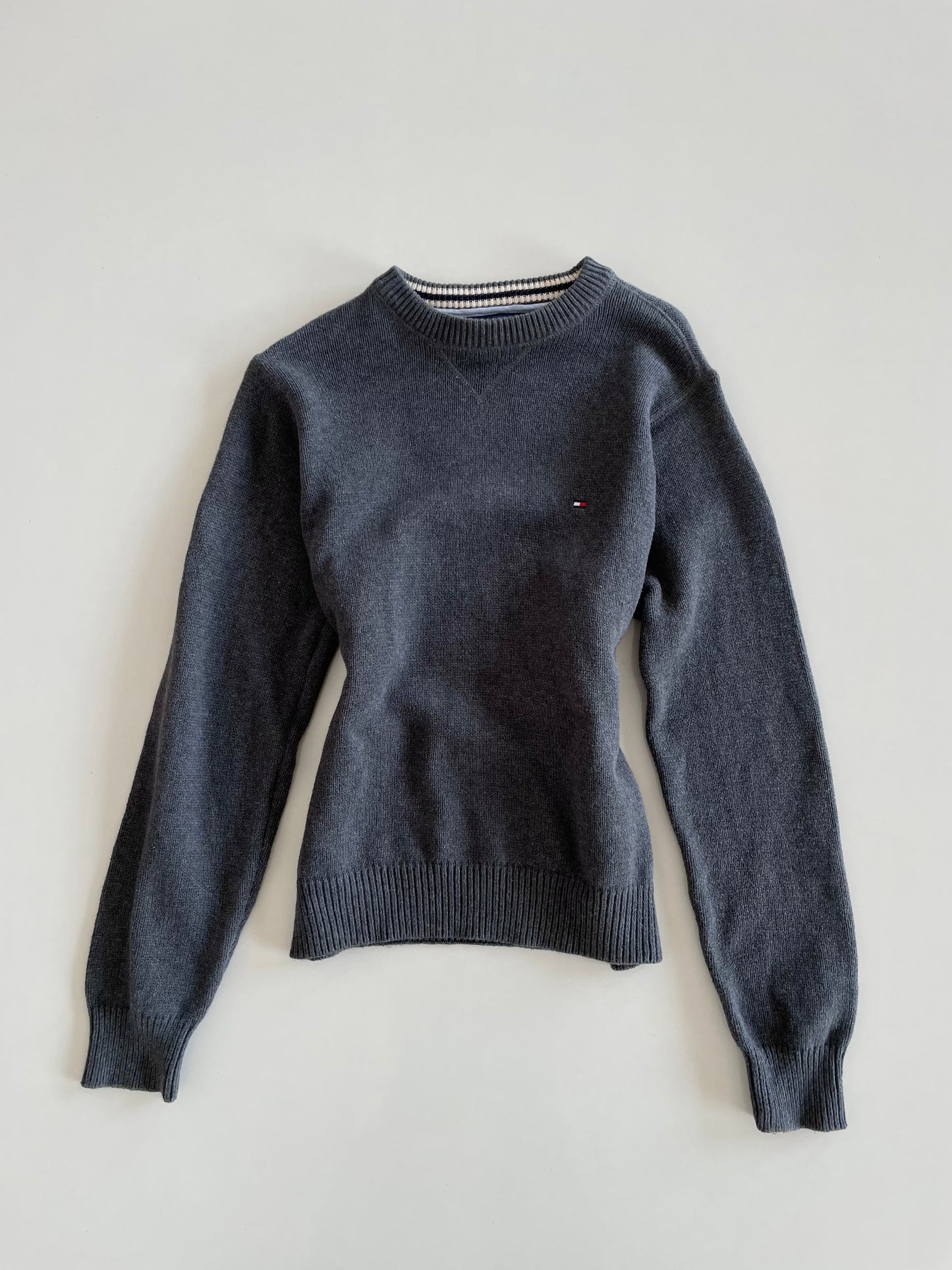 Tommy Hilfiger Vintage Sweater -Bust 38 to 40
