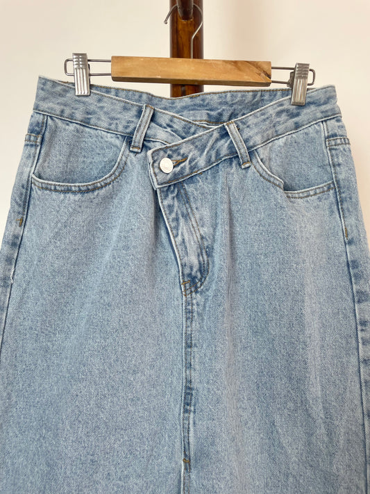 V-Cut Denim Skirt-Waist 30
