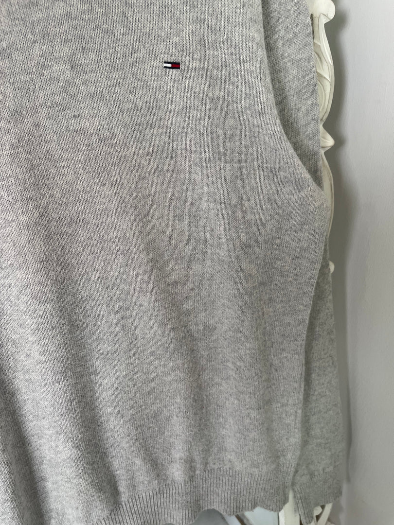 Vintage Tommy Hilfiger Sweater-Chest 42