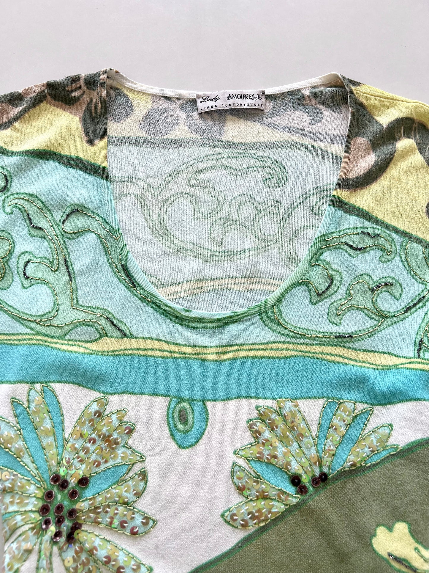Lady Amourelle Vintage Embroidered Top-Bust 44 to 46