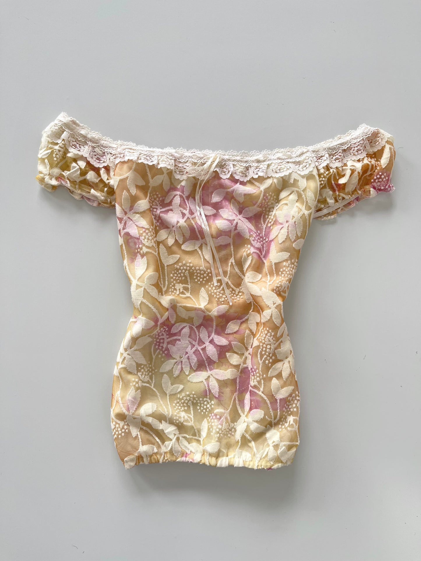 Vintage Lace Top-Bust 34 to 36
