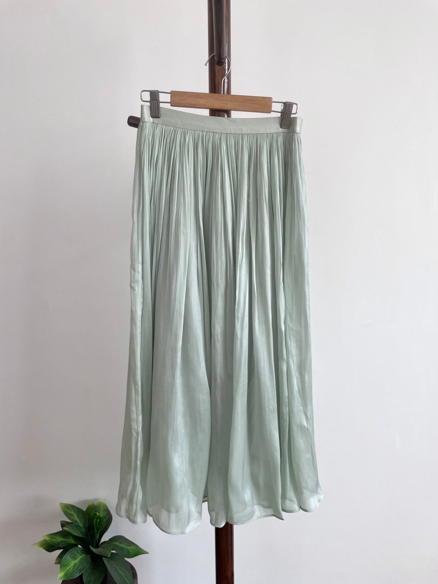 Metallic Organza New Tagged Skirt-Waist 26 to 32