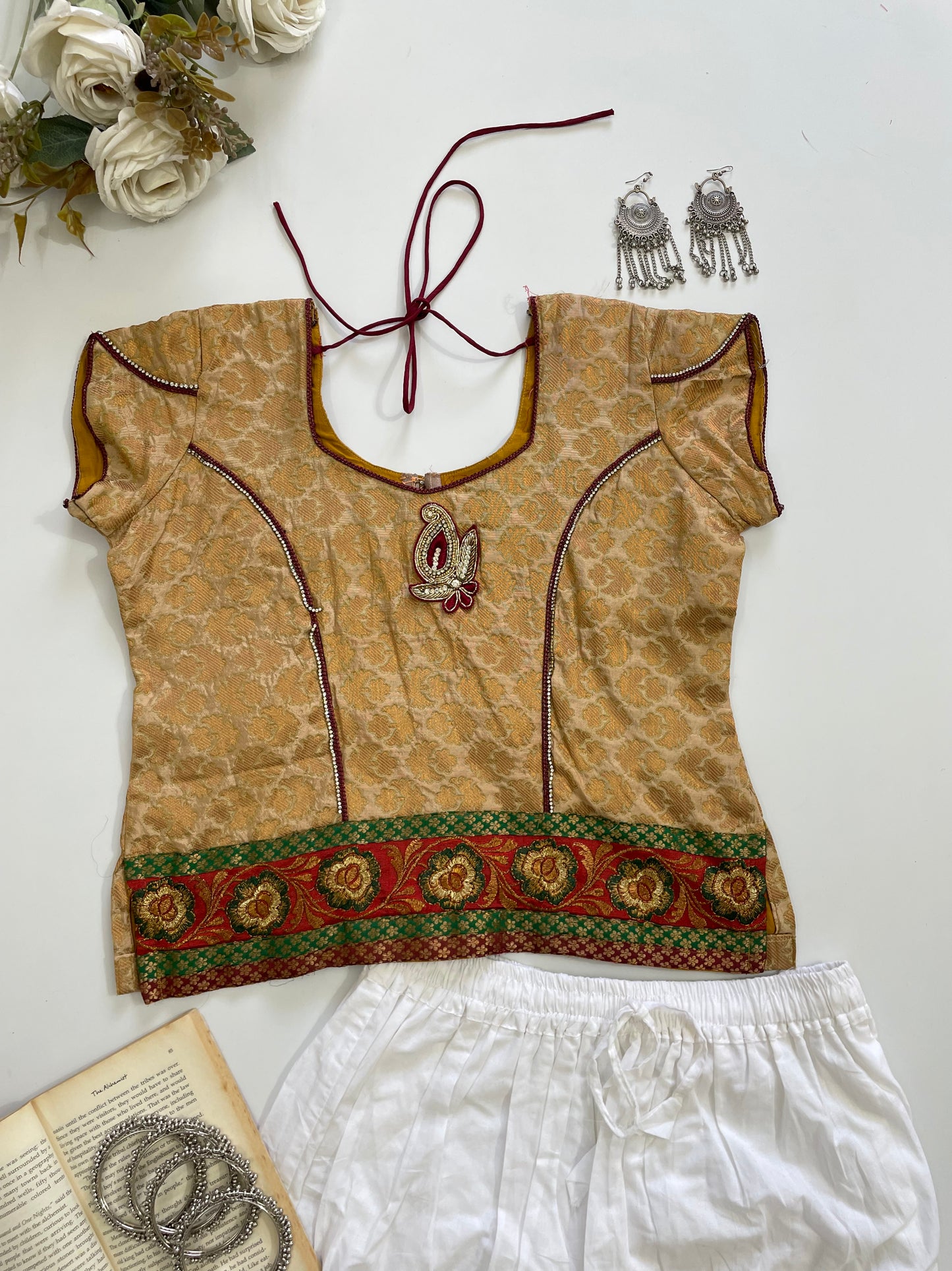 Desi Top-Bust 36