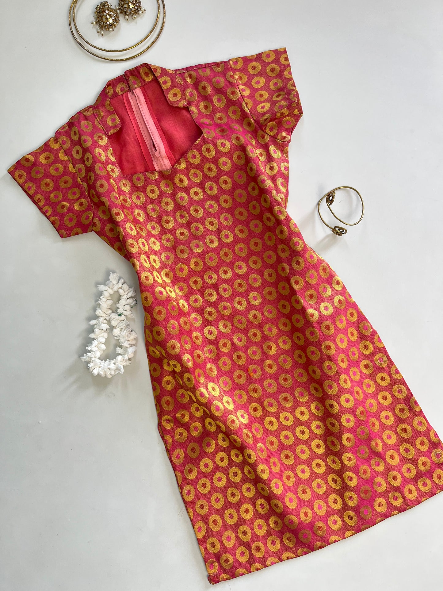 Kurti-Bust 30
