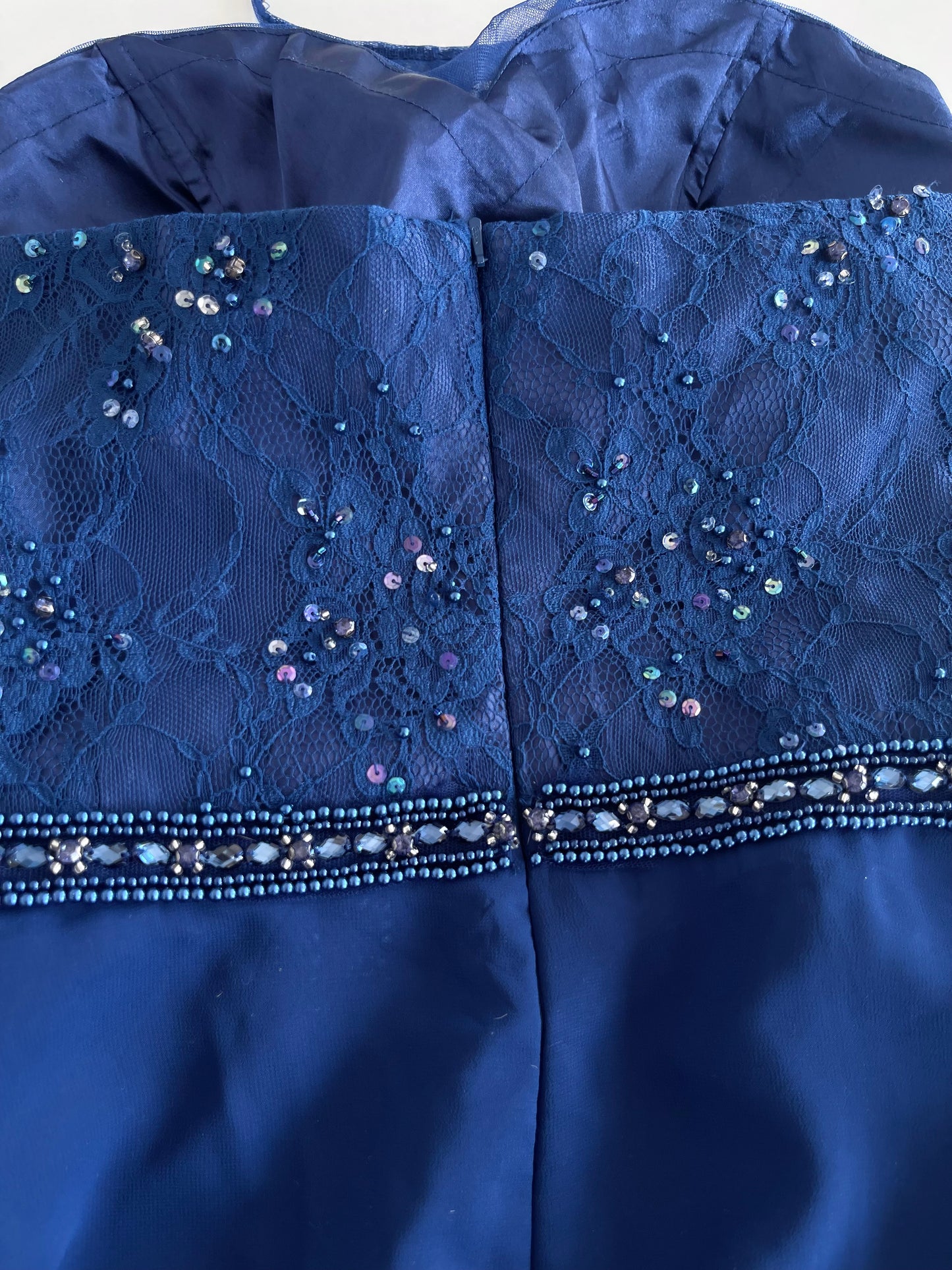 Samt & Seide Embroidered Dress-Bust 42 to 44